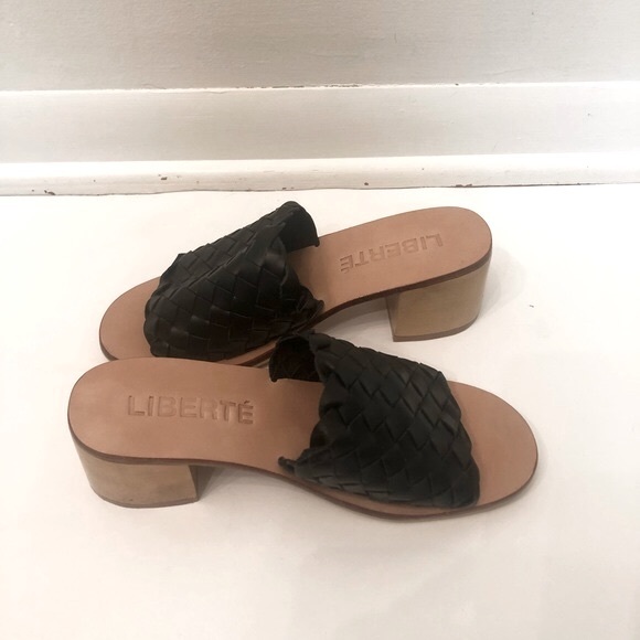 Liberté Santorini Black Woven Leather Mule Sandals - Size 6 - Picture 9 of 10